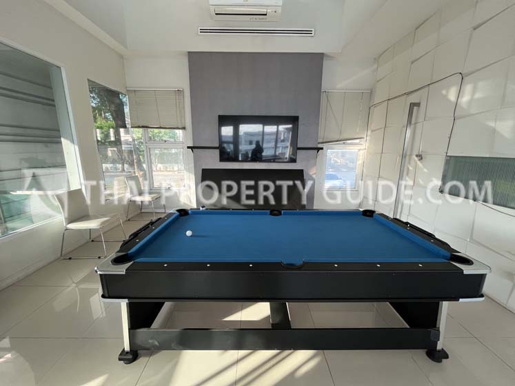 House with Shared Pool in Bangnatrad 
